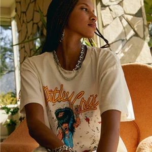 DAYDREAMER Motley Crüe tee